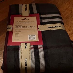 Woolrich Plaid Blanket Wrap in Black, Gray, and Red